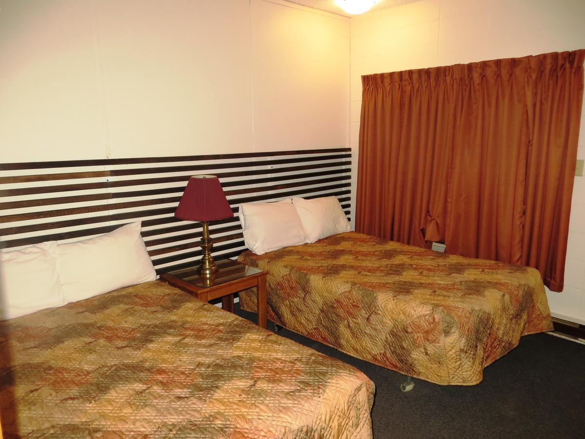 Macklin Motor Inn Exteriér fotografie