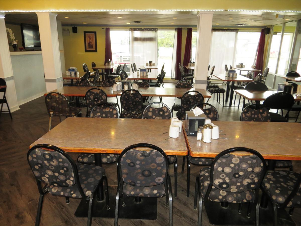 Macklin Motor Inn Exteriér fotografie
